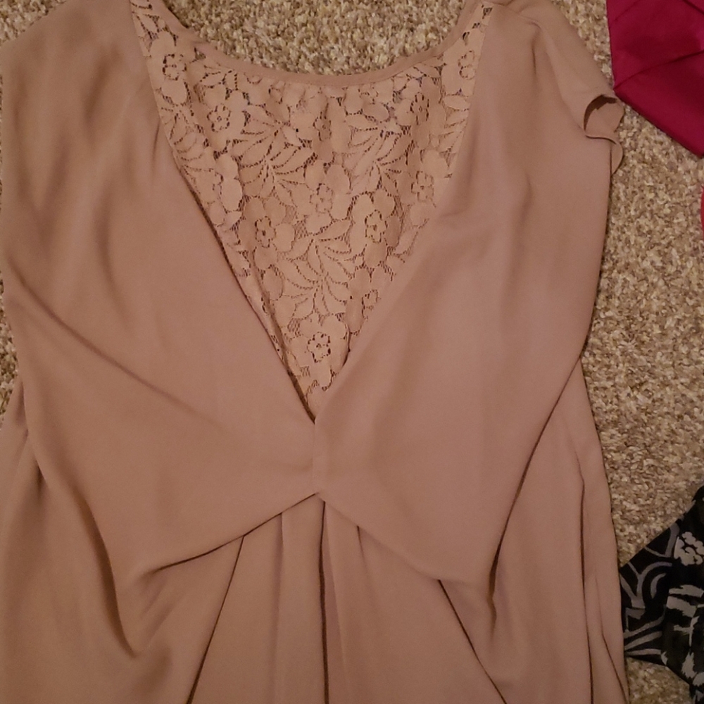 Blouses - Picture 2 of 5